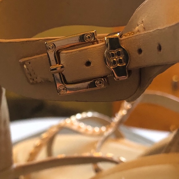 Preloved BCBG MAXAZRIA wedge - Picture 5 of 12